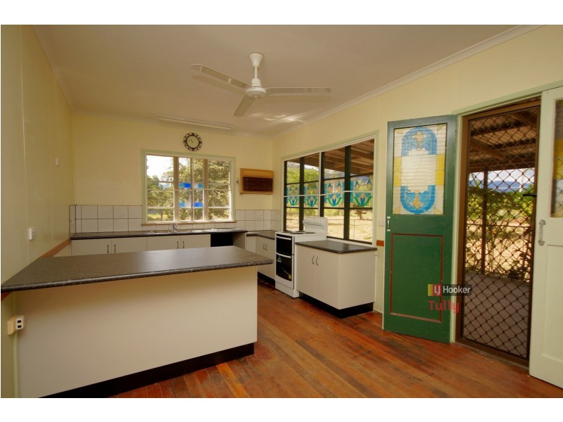 82 North Murray Road, Murray Upper QLD 4854