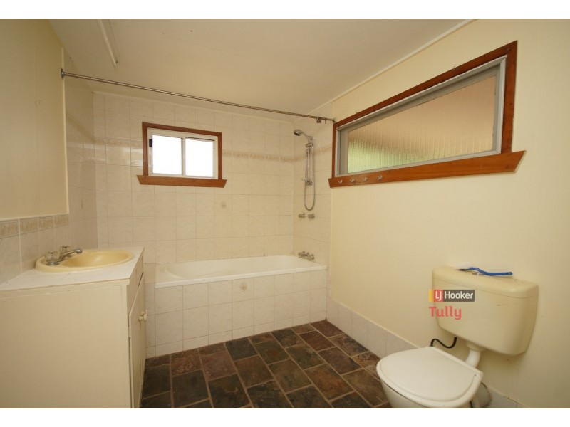 82 North Murray Road, Murray Upper QLD 4854