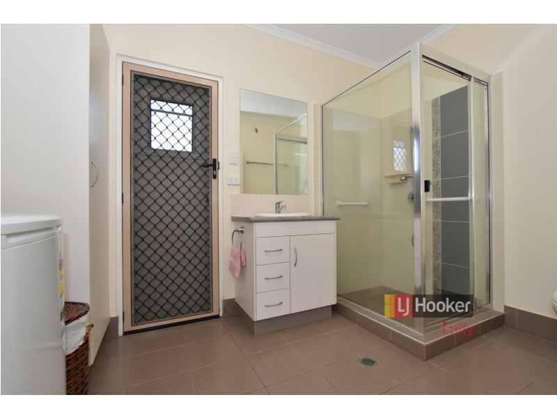 4/11 McQuillen Street, Tully QLD 4854