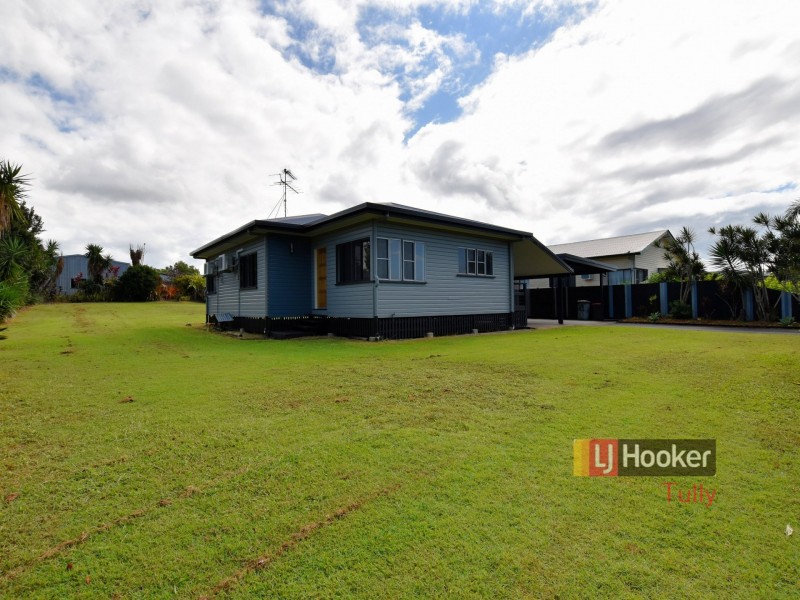 4 Billabong Lane, Tully Heads QLD 4854