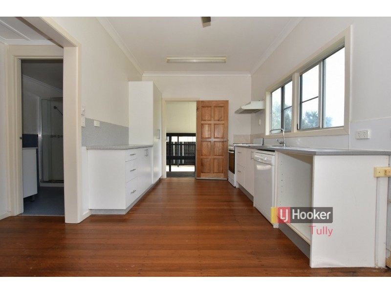 4 Billabong Lane, Tully Heads QLD 4854