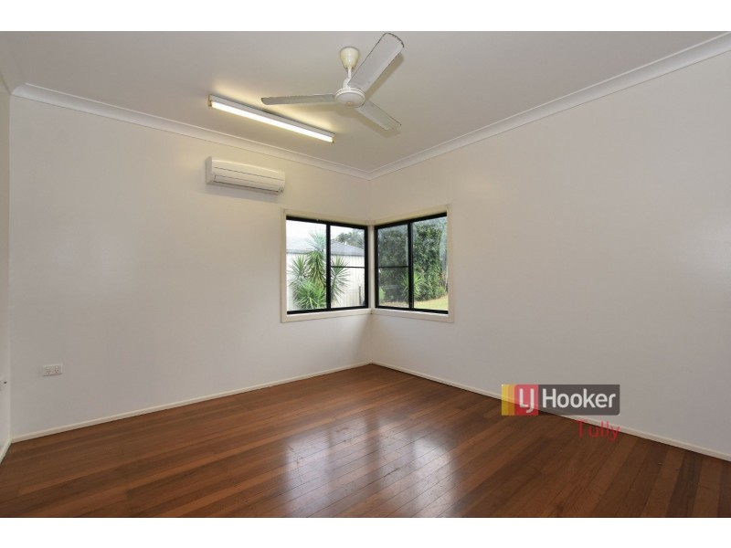 4 Billabong Lane, Tully Heads QLD 4854