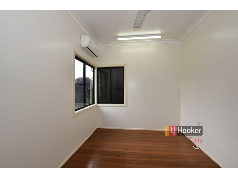 4 Billabong Lane, Tully Heads QLD 4854