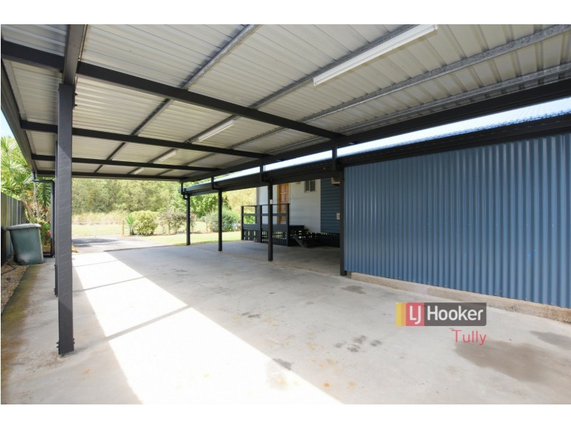 4 Billabong Lane, Tully Heads QLD 4854