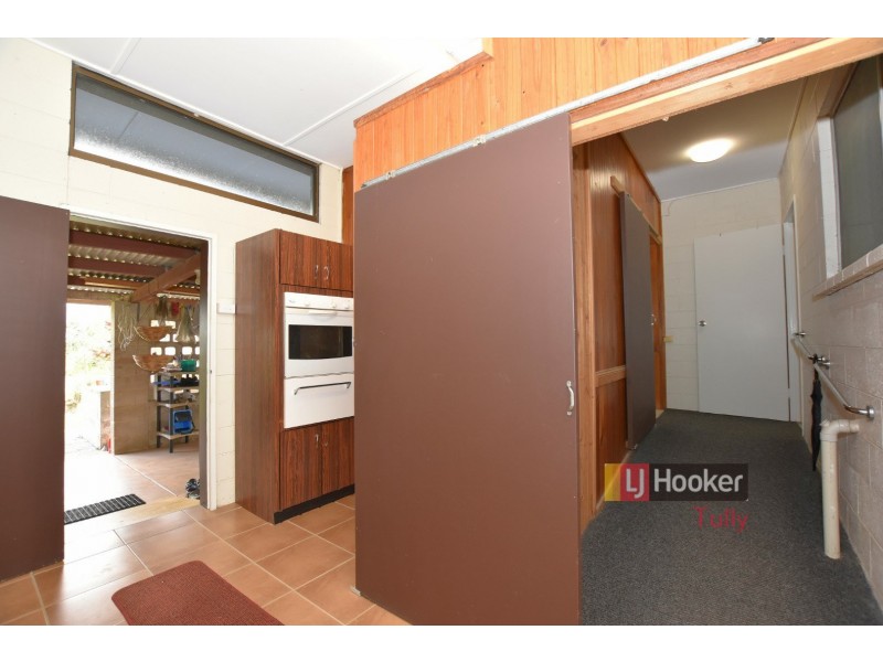 137 Silkwood Japoon Road, Silkwood QLD 4856