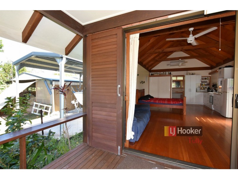 90 Tully Heads Road, Tully Heads QLD 4854