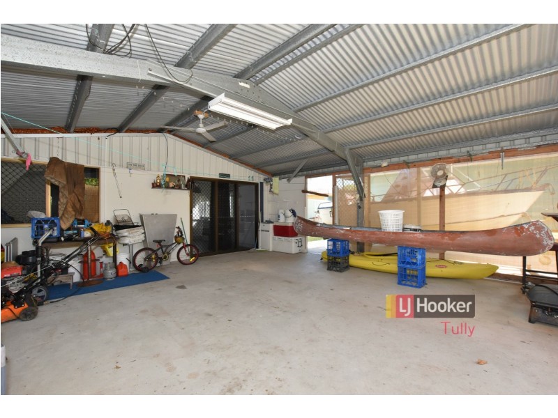 90 Tully Heads Road, Tully Heads QLD 4854