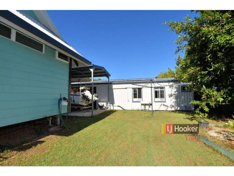 90 Tully Heads Road, Tully Heads QLD 4854