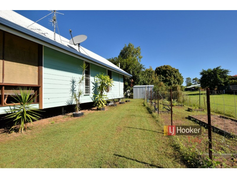 90 Tully Heads Road, Tully Heads QLD 4854