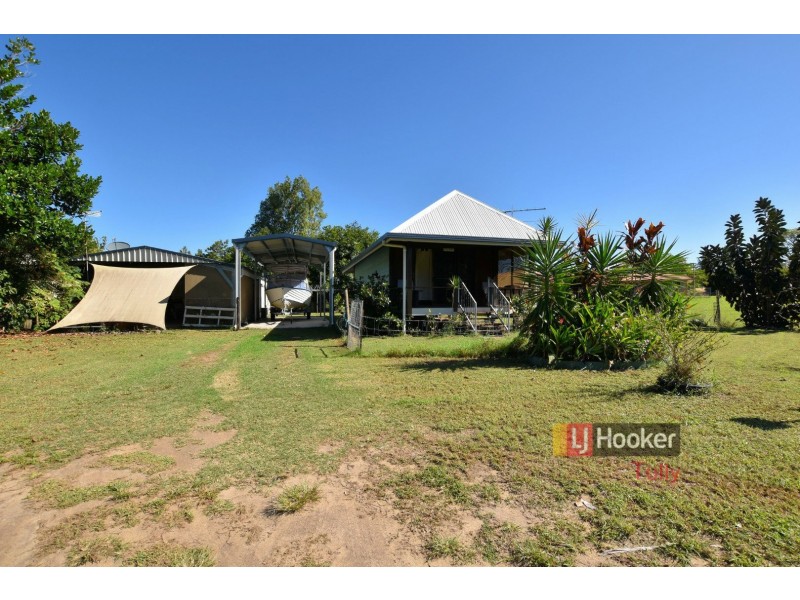 90 Tully Heads Road, Tully Heads QLD 4854