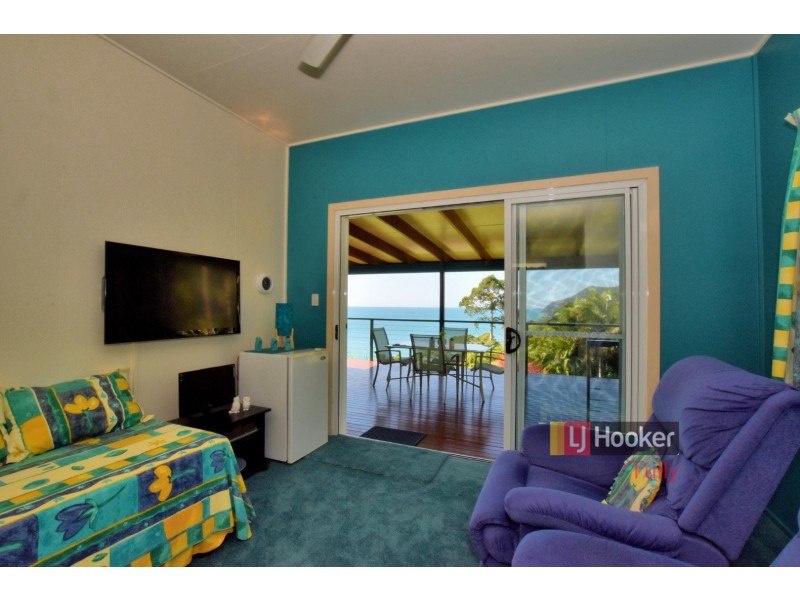 550 Etty Bay Road, Etty Bay QLD 4858