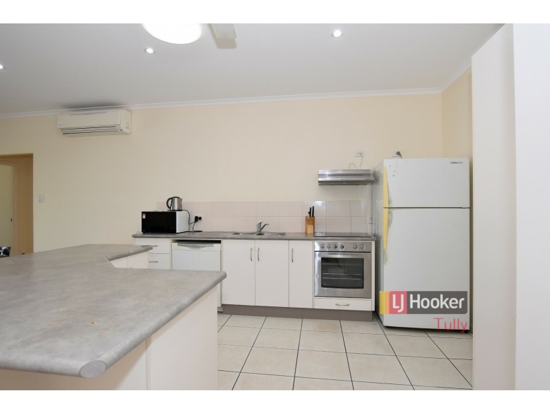 4/11 McQuillen Street, Tully QLD 4854