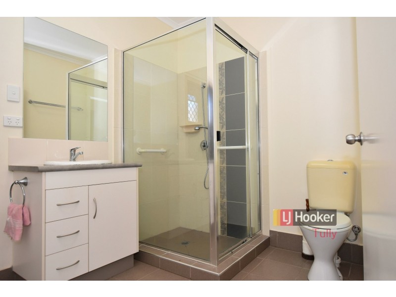 4/11 McQuillen Street, Tully QLD 4854