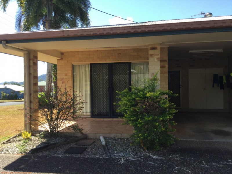 1/7 Henry Street, Tully QLD 4854
