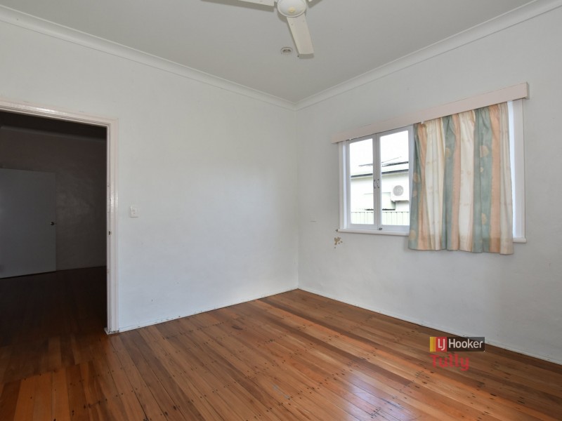 17 Blackman Street, Tully QLD 4854