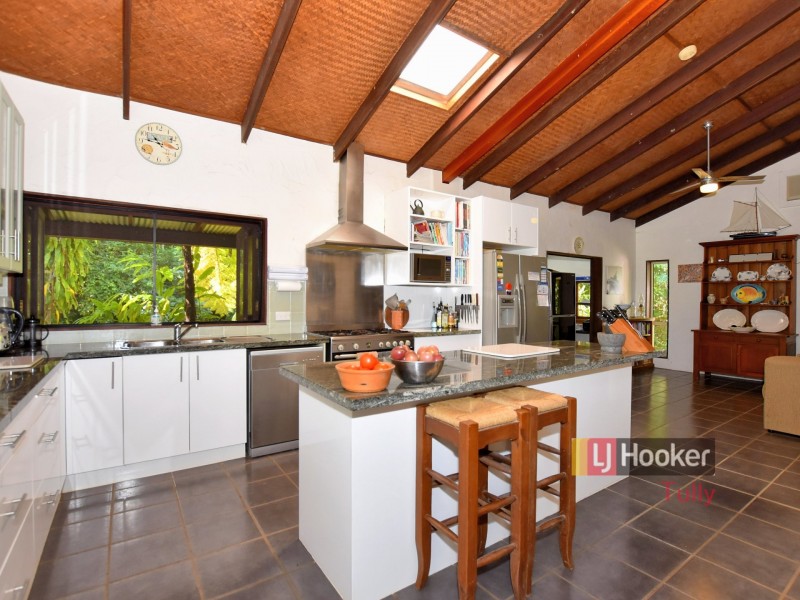 9 Kurrajong Close, Wongaling Beach QLD 4852