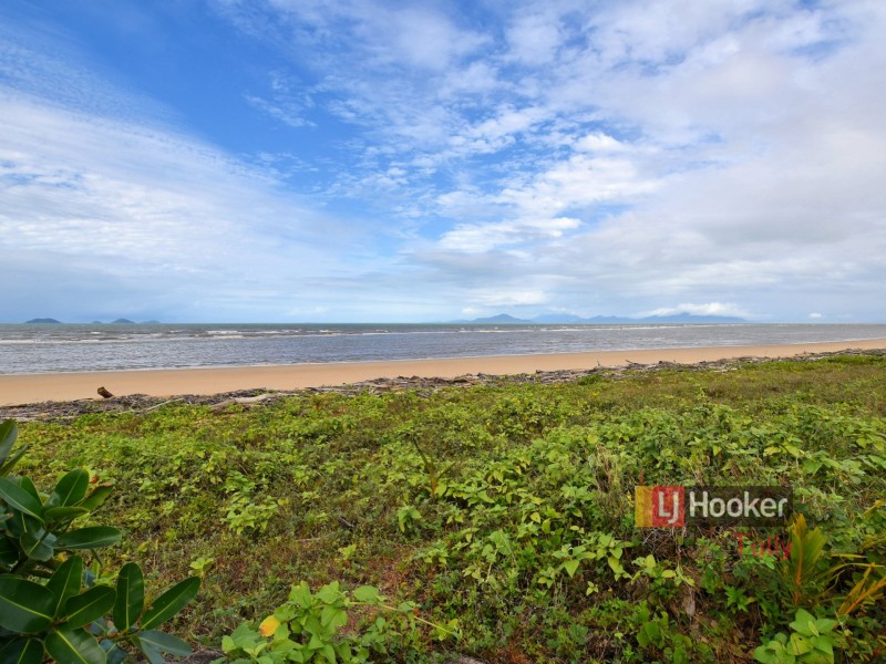 50 Taylor Street, Tully Heads QLD 4854
