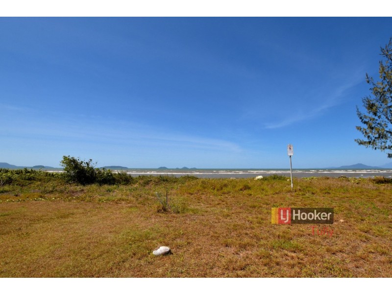 50 Taylor Street, Tully Heads QLD 4854