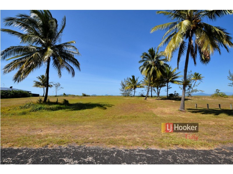 50 Taylor Street, Tully Heads QLD 4854