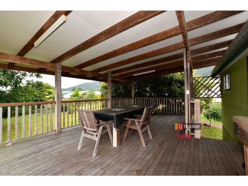 11 Webb Street, Tully QLD 4854