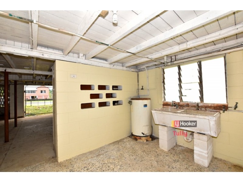 11 Webb Street, Tully QLD 4854