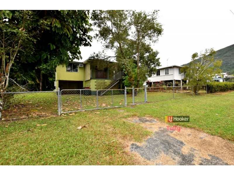11 Webb Street, Tully QLD 4854