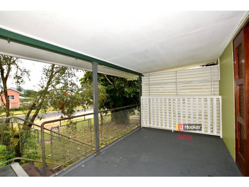 11 Webb Street, Tully QLD 4854