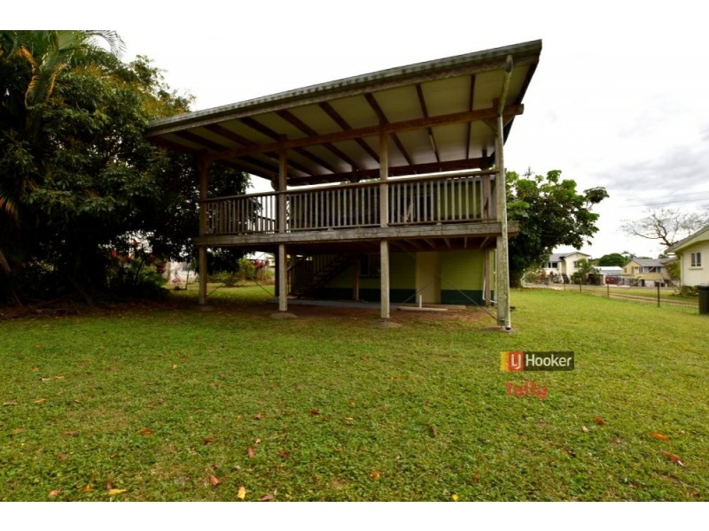 11 Webb Street, Tully QLD 4854