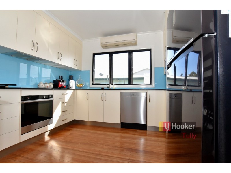 19 Shay Street, Wangan QLD 4871