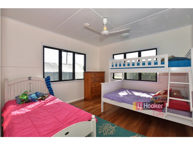 19 Shay Street, Wangan QLD 4871