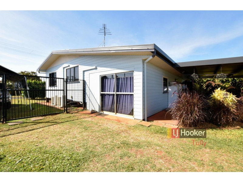 19 Shay Street, Wangan QLD 4871