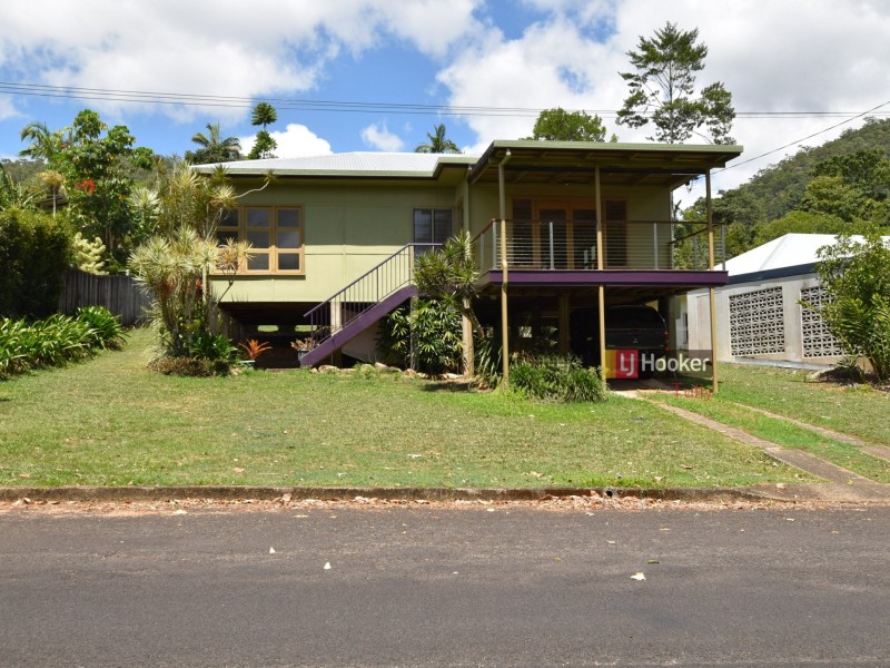44 McQuillen Street, Tully QLD 4854
