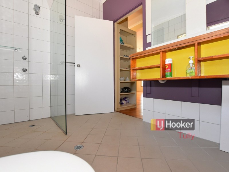 44 McQuillen Street, Tully QLD 4854