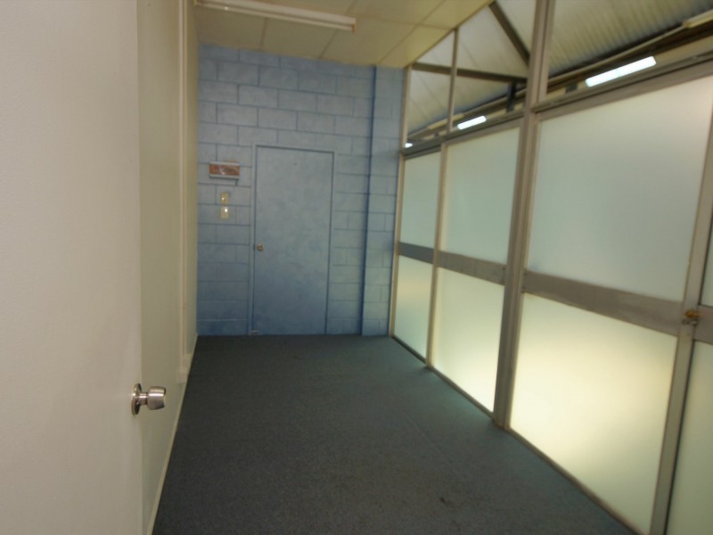 2/18 Butler Street, Tully QLD 4854