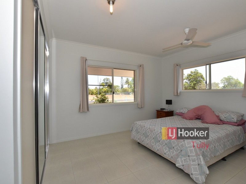 9 Amanda Crescent, Tully Heads QLD 4854