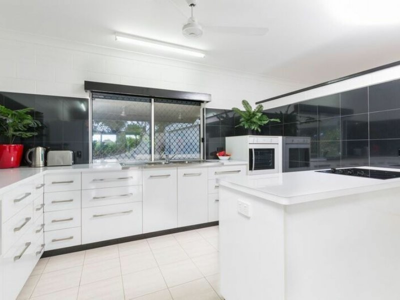 296 Palmerston Highway, Belvedere QLD 4860