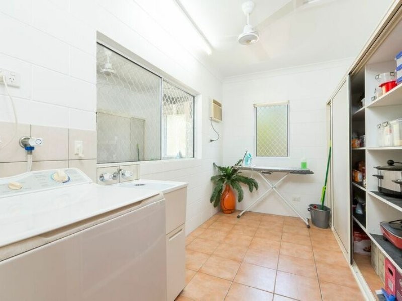 296 Palmerston Highway, Belvedere QLD 4860