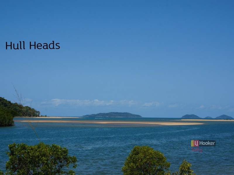 64 Luff Street, Hull Heads QLD 4854