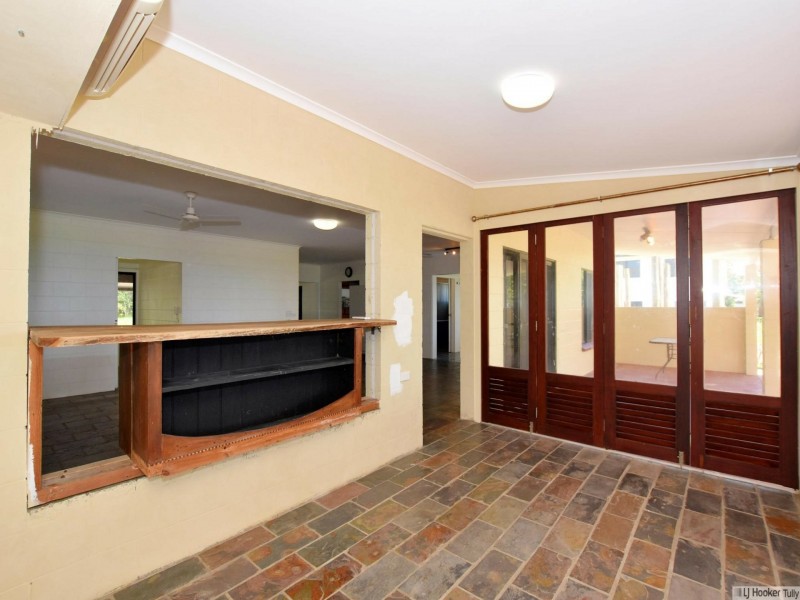 52 Luff Street, Hull Heads QLD 4854