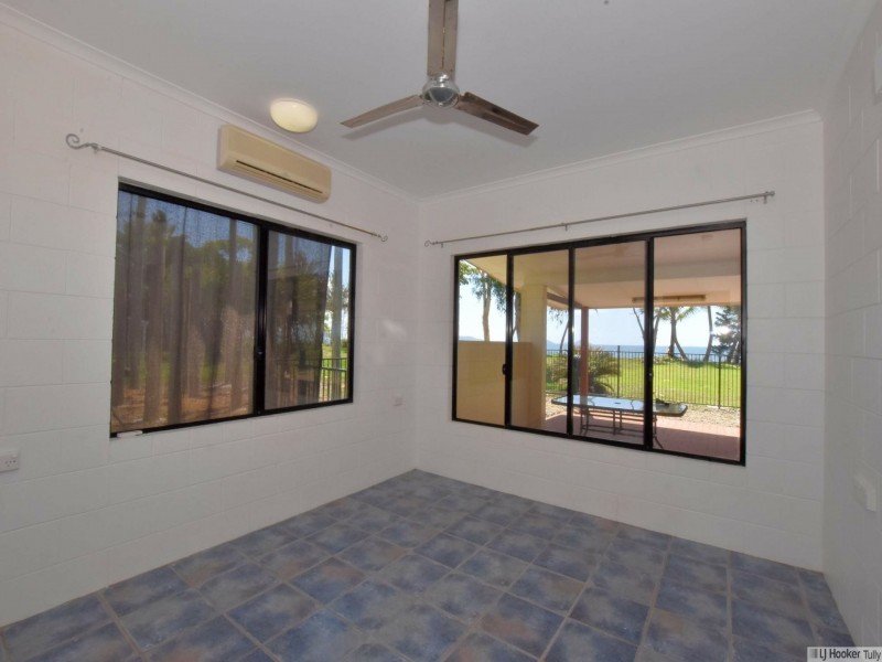 52 Luff Street, Hull Heads QLD 4854