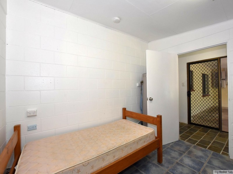 52 Luff Street, Hull Heads QLD 4854
