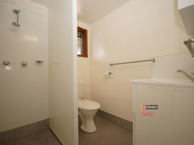 13 Amanda Crescent, Tully Heads QLD 4854