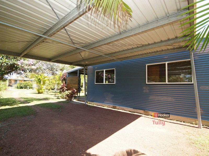 13 Amanda Crescent, Tully Heads QLD 4854
