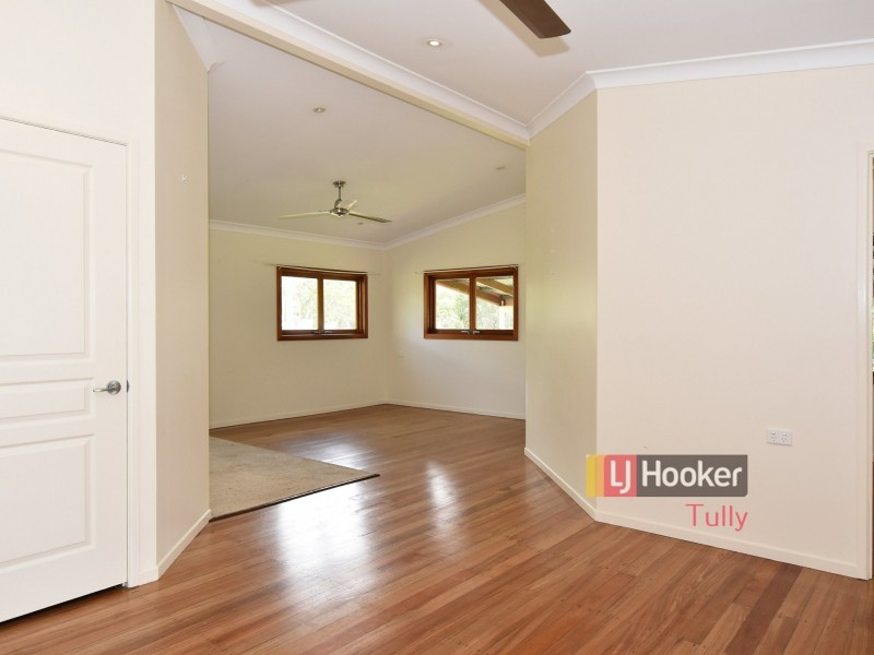 8 Costigan Street, Tully Heads QLD 4854