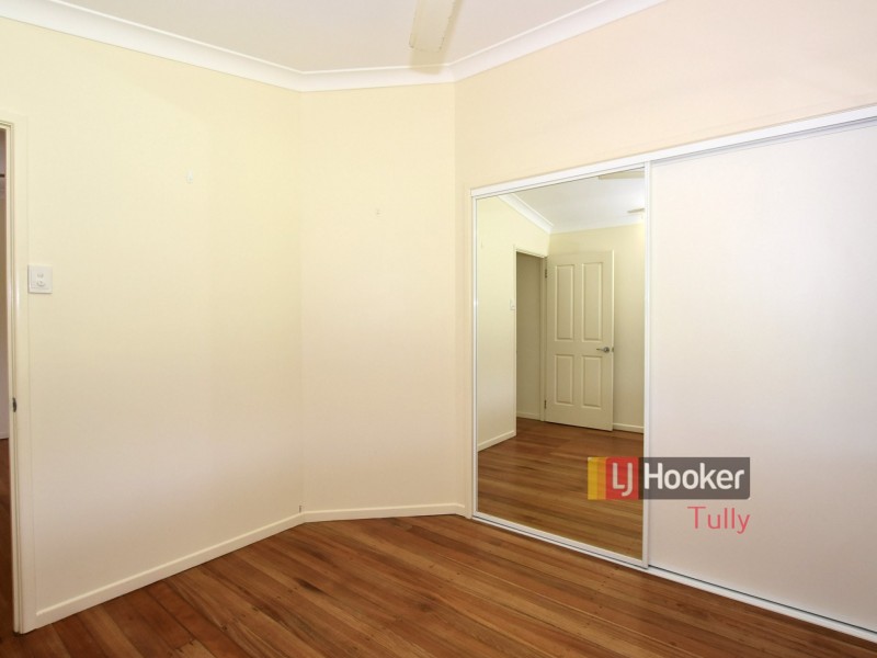 8 Costigan Street, Tully Heads QLD 4854