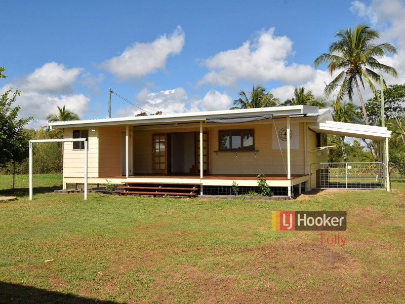8 Costigan Street, Tully Heads QLD 4854