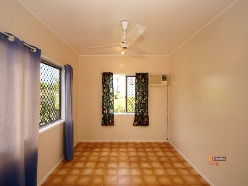 2 Murray St, Tully QLD 4854