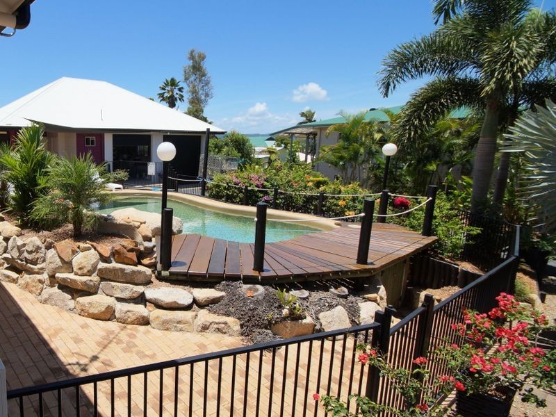 1 Leslie Lane, South Mission Beach QLD 4852