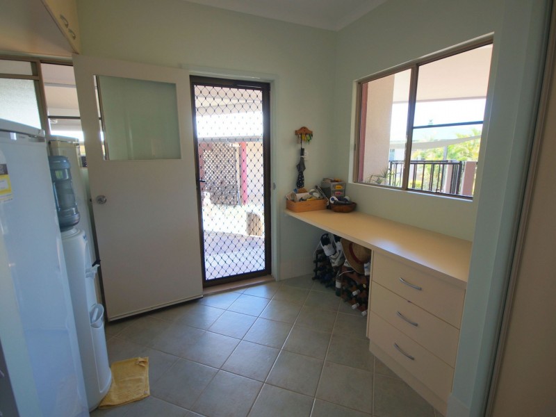 1 Leslie Lane, South Mission Beach QLD 4852