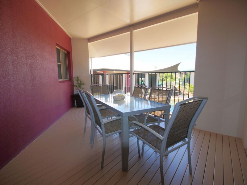 1 Leslie Lane, South Mission Beach QLD 4852